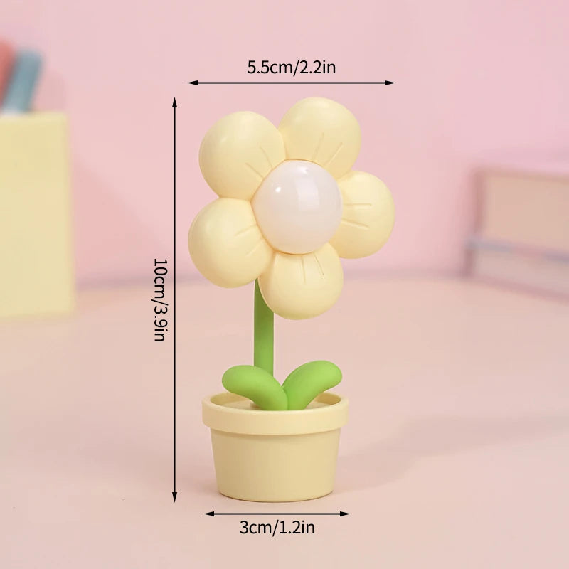 Mini LED Flower Night Light - Cute Desktop Ambient Lamp