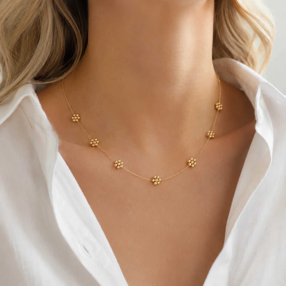 Dainty Flower Necklace - Waterproof 18K Gold Plated Stainless Steel – image 2