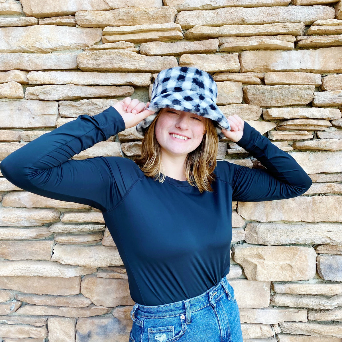 Fuzzy Bucket Hat - Checkered Faux Fur Winter Bucket Hat – image 4