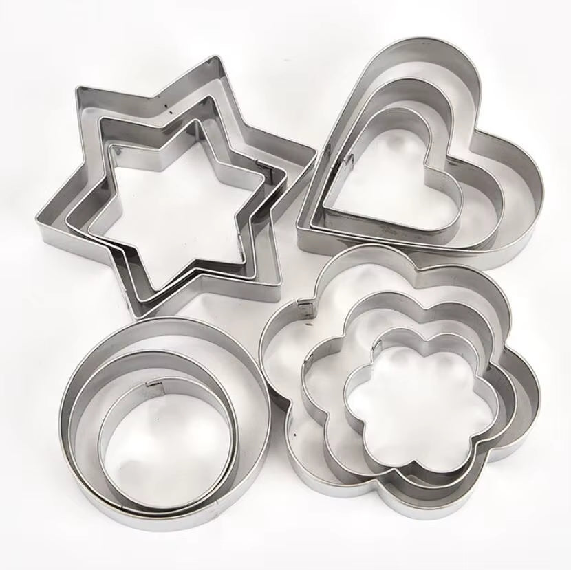 Cookie Cutter Set 12 Piece – Stainless Steel Biscuit Cutters