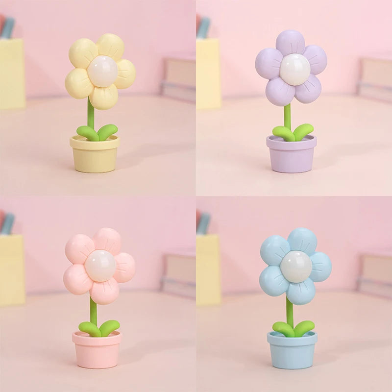 Mini LED Flower Night Light - Cute Desktop Ambient Lamp
