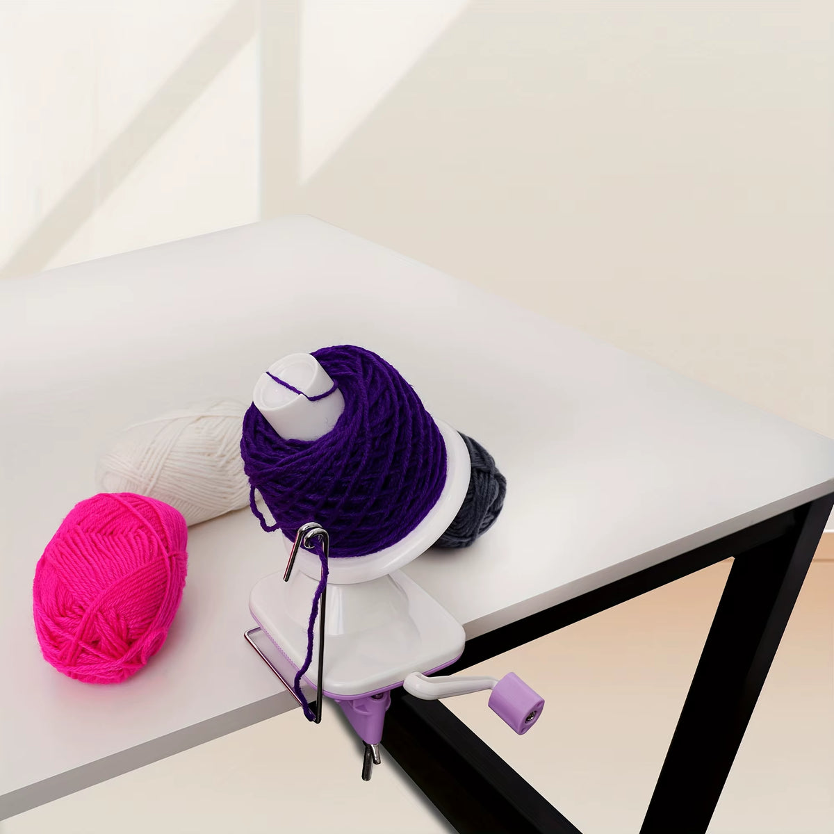 Hand Crank Yarn Ball Winder for Knitting and Crochet – image 4