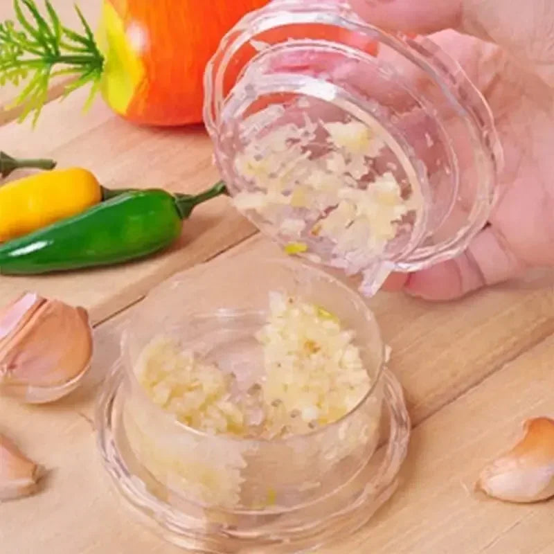 Garlic Crusher, Manual Twist Garlic Chopper for Kitchen – image 6