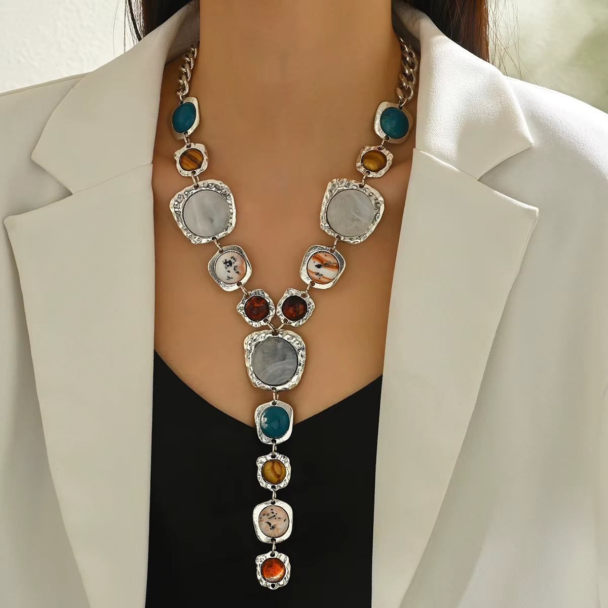 Vintage Chunky Geometric Y-Necklace – image 2