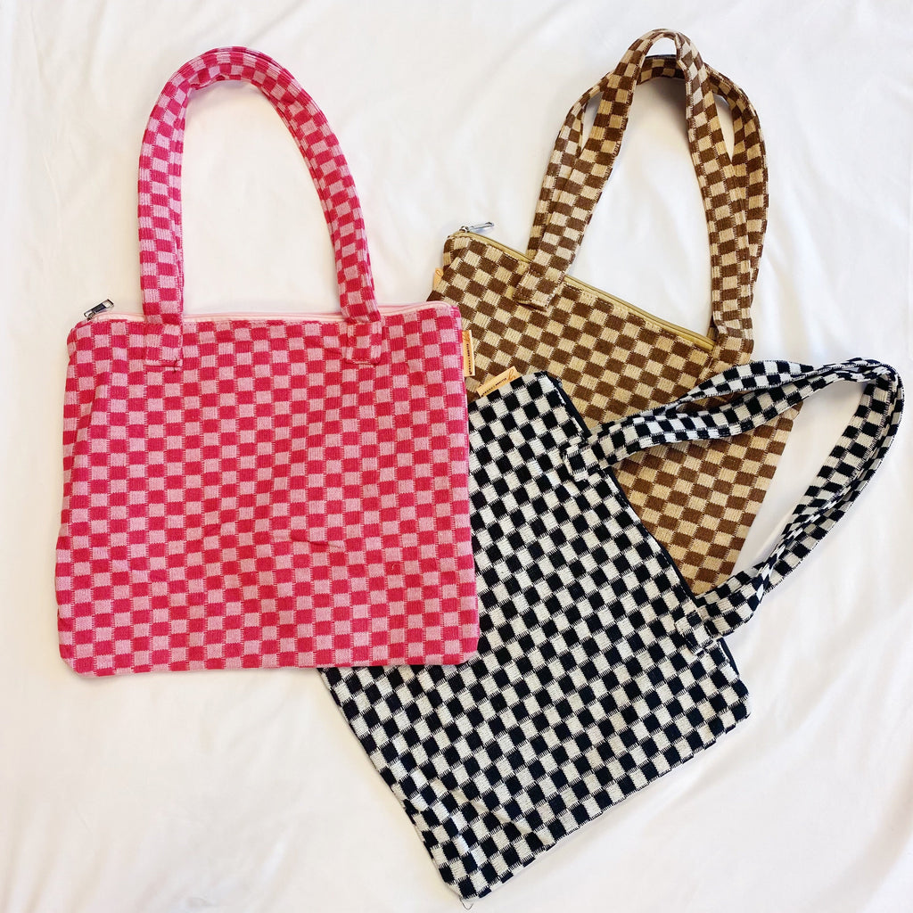 Checkered Tote Bag - Zippered Lined Shoulder Tote with Pocket – image 3