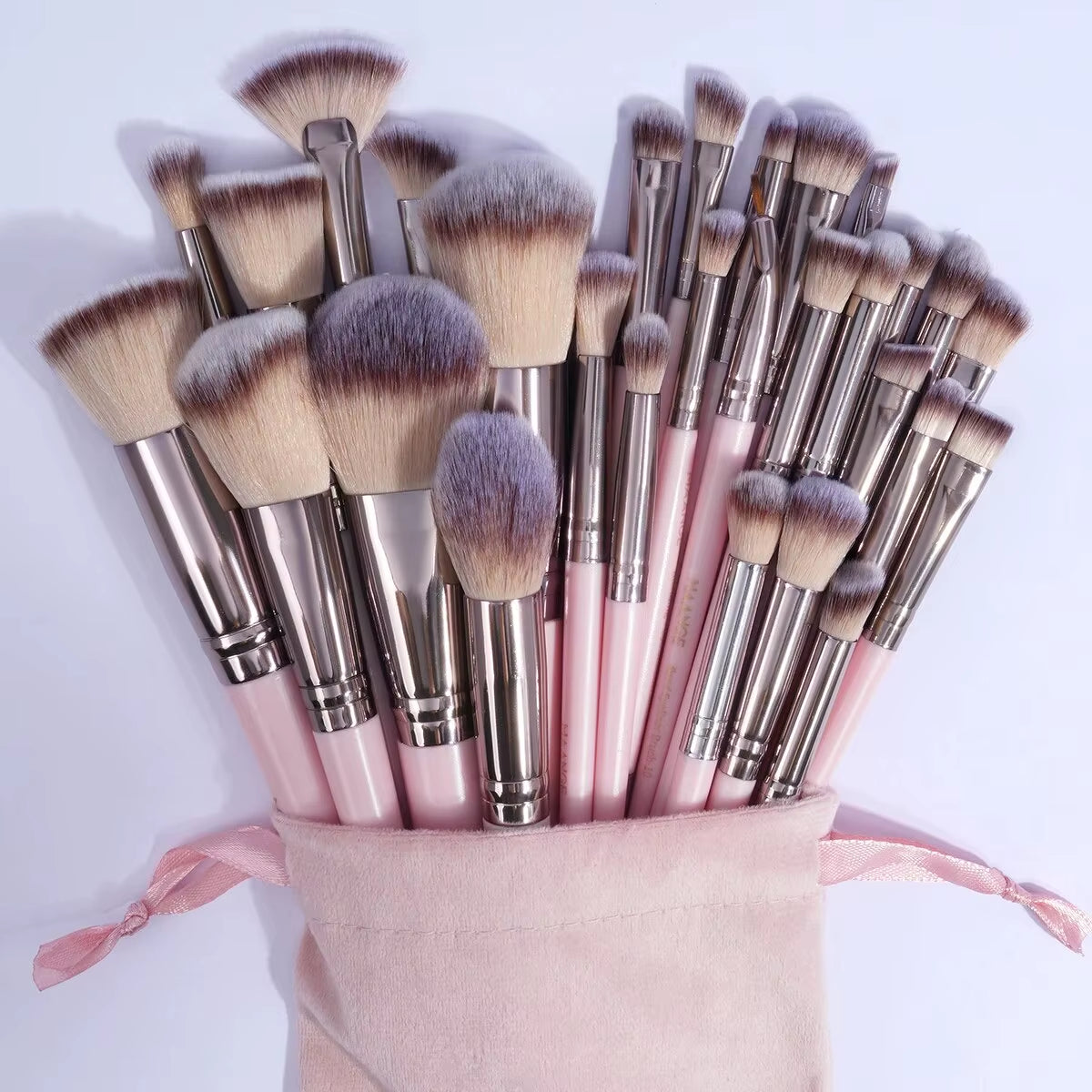 30-Piece Professional Makeup Brush Set with Travel Bag – image 8