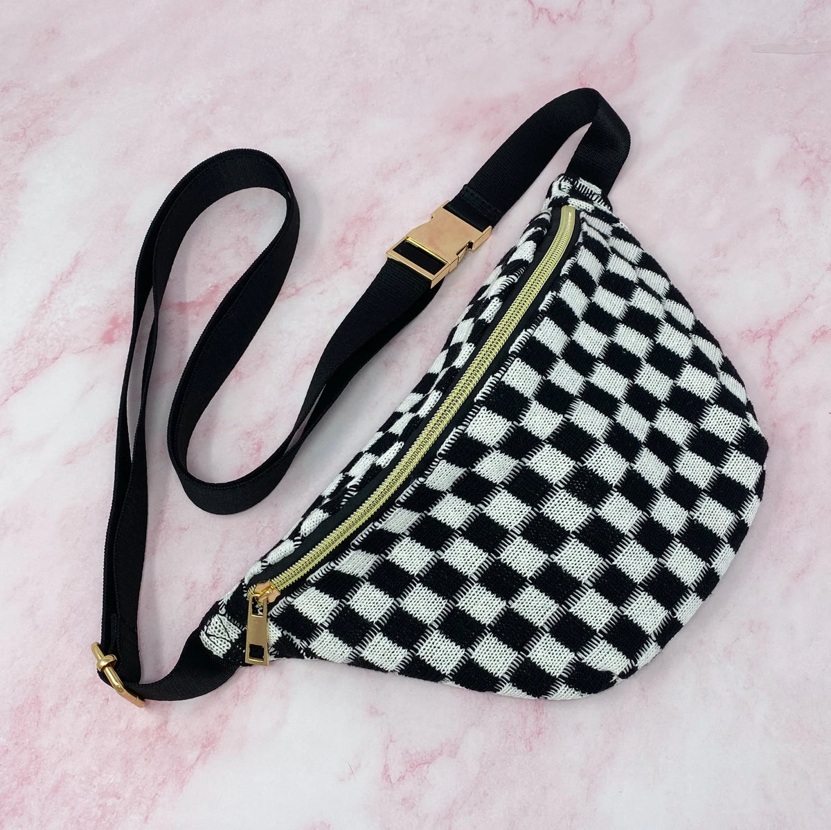 Checkered Knit Belt Sling Bag – Crossbody with Gold Hardware – image 6
