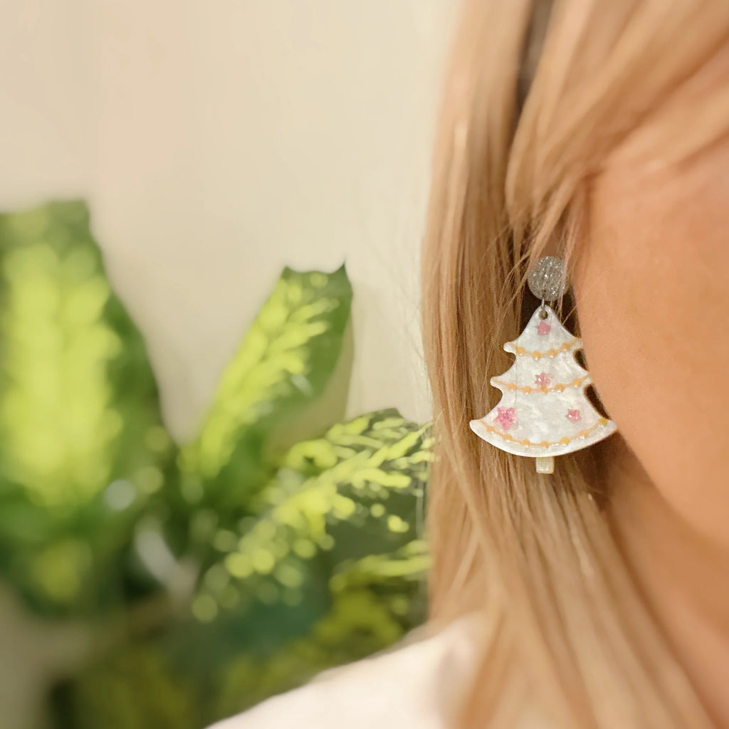 Christmas Tree Earrings – Festive Acrylic Drop Earrings – image 3