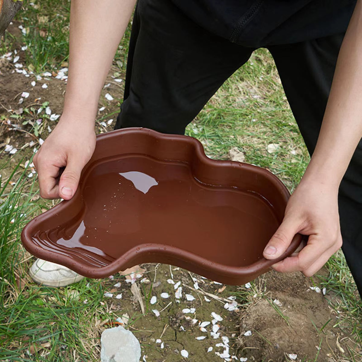 Reptile Bathing Pool with Ramp, Large Turtle and Tortoise Water Dish – image 4