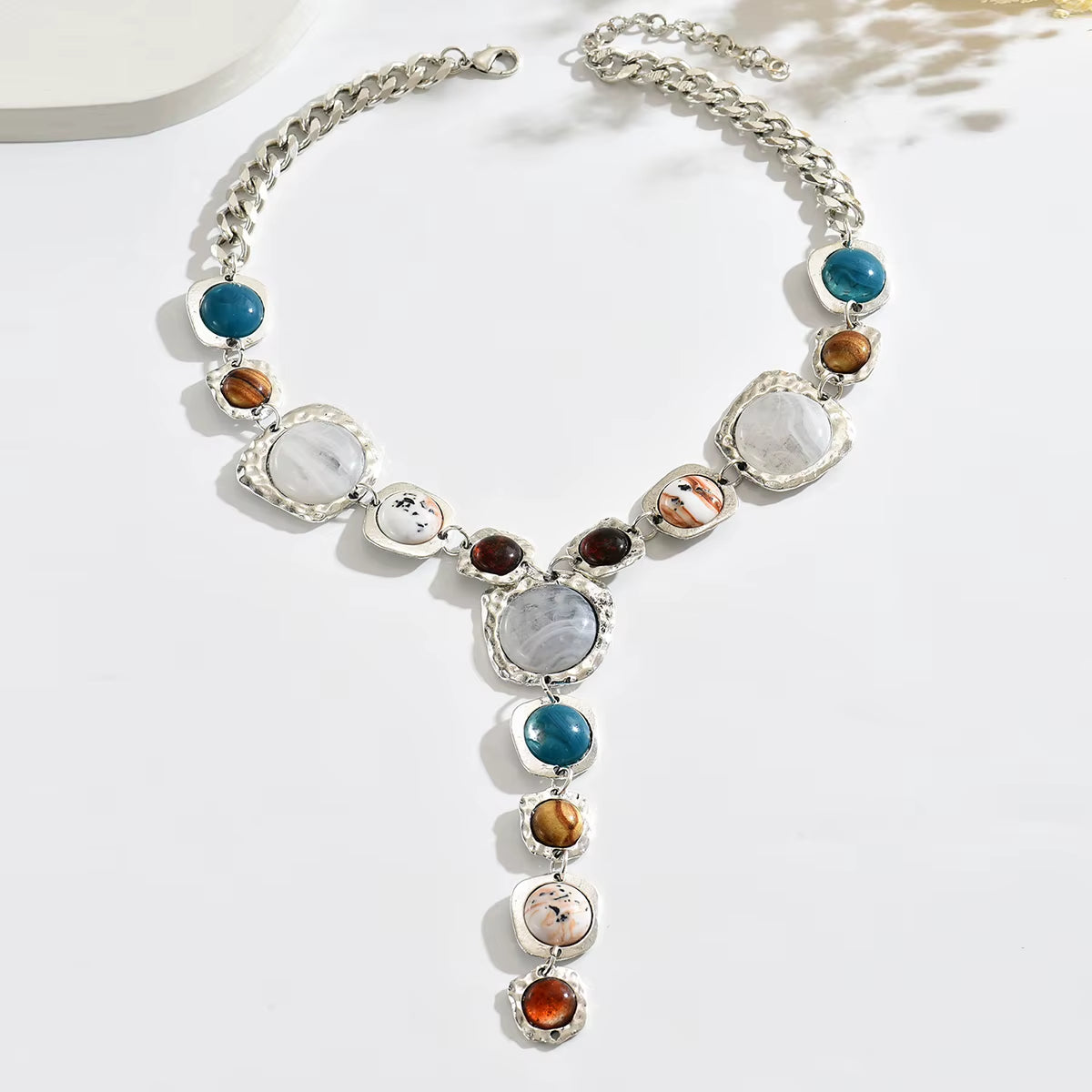Vintage Chunky Geometric Y-Necklace – image 3