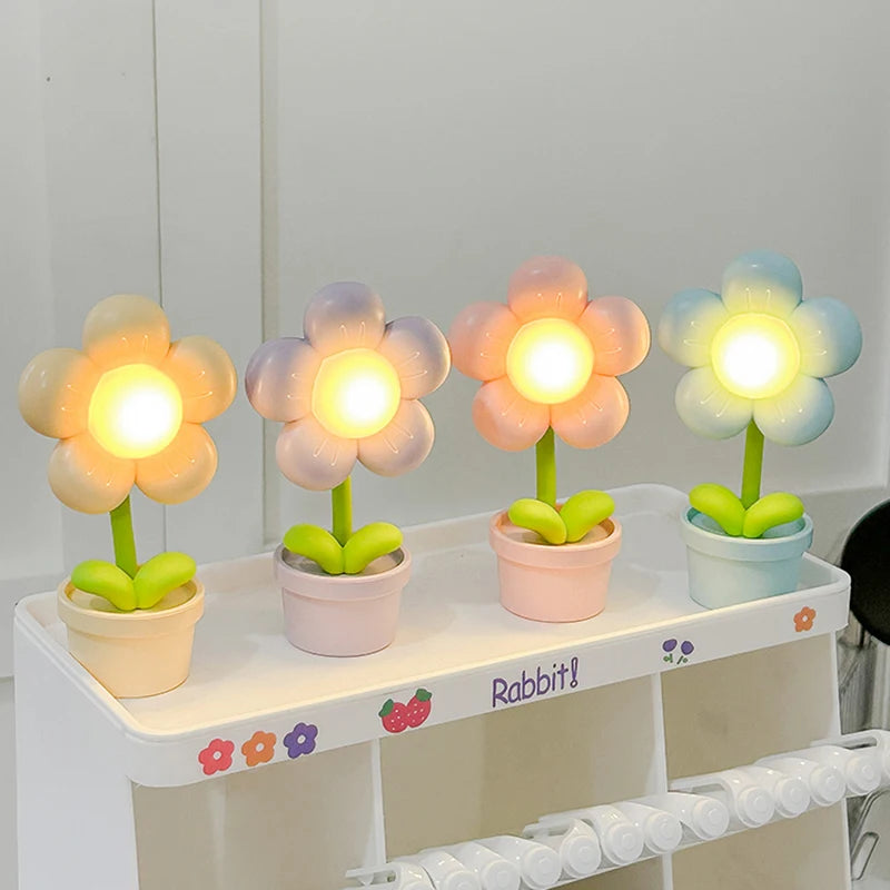 Mini LED Flower Night Light - Cute Desktop Ambient Lamp