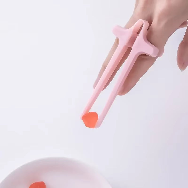 Gamer Finger Chopsticks - Snack Clip Tongs for Gaming