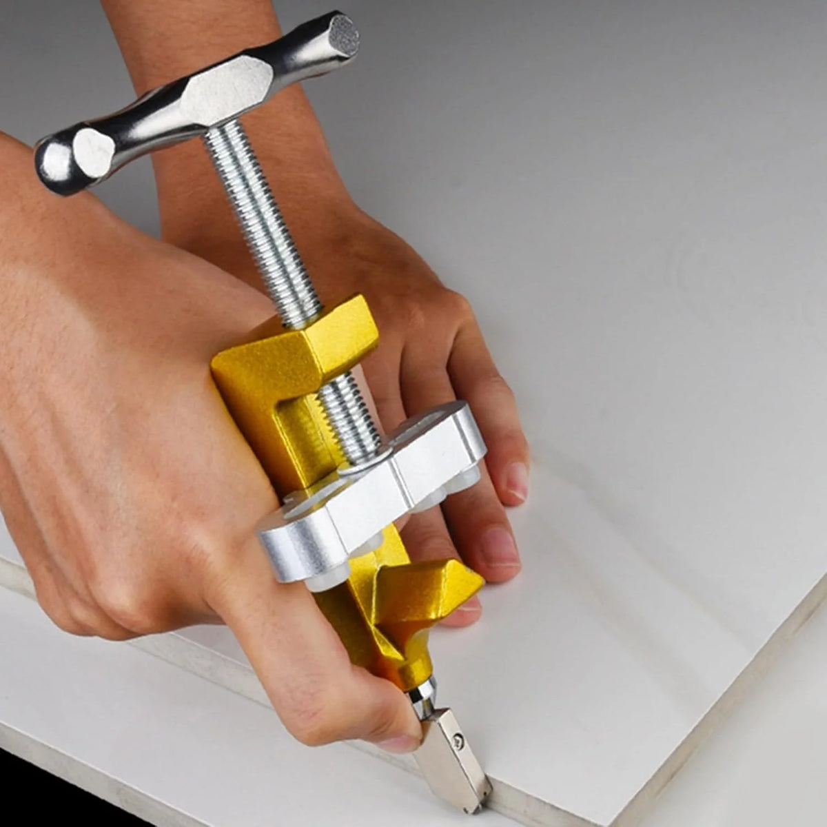 Roller Glass Cutter for Tile and Mirror, Non-Slip Ergonomic Handle – image 4
