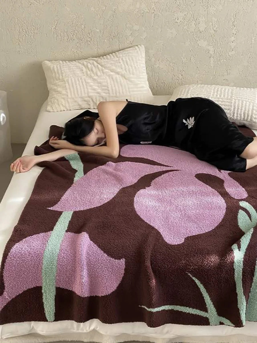Terracotta Iris Floral Throw Blanket, Thick Warm Earthy Tone – image 4