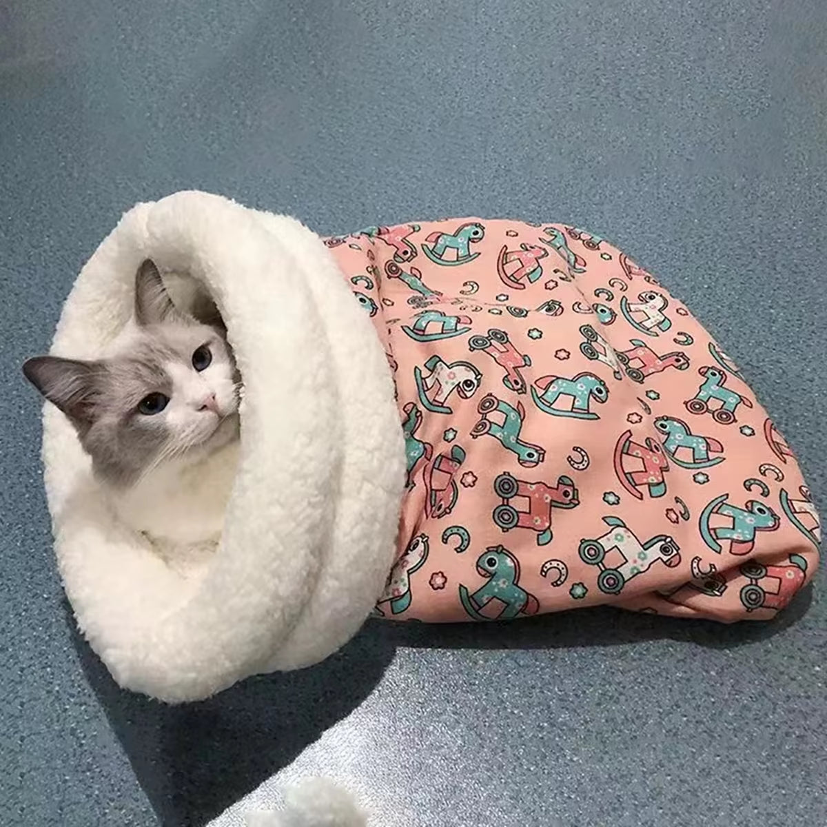 Cat Sleeping Bag – Warm Fluffy Pocket Bed for Cats & Puppies – image 5