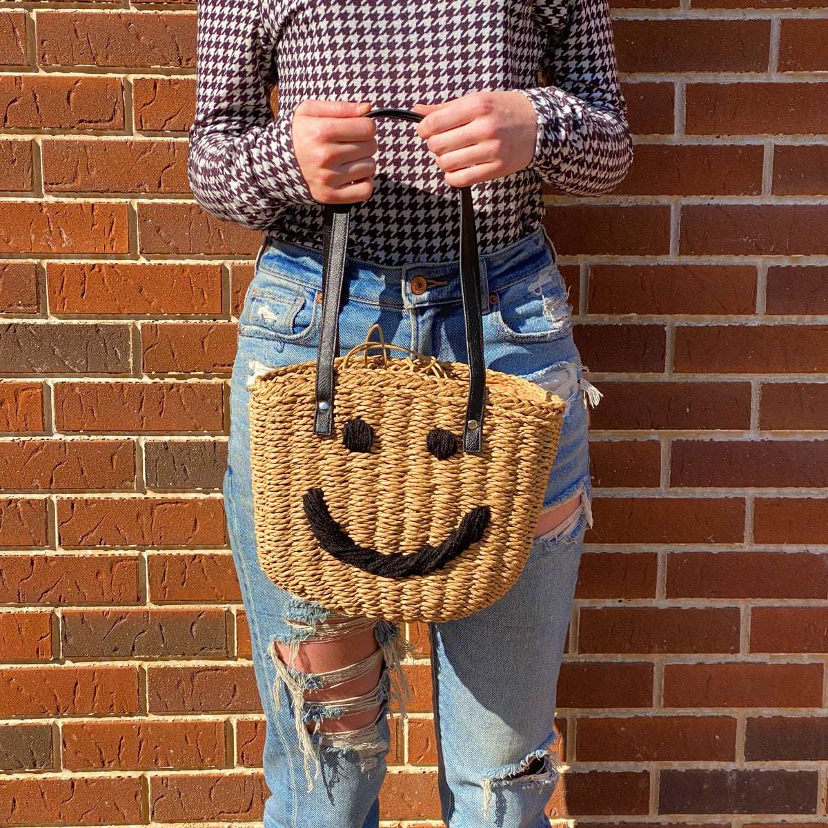 Smiley Face Woven Bucket Bag – Drawstring Shoulder Bag – image 2