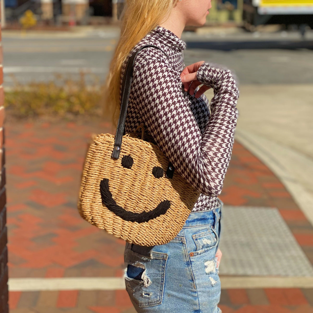 Smiley Face Woven Bucket Bag – Drawstring Shoulder Bag