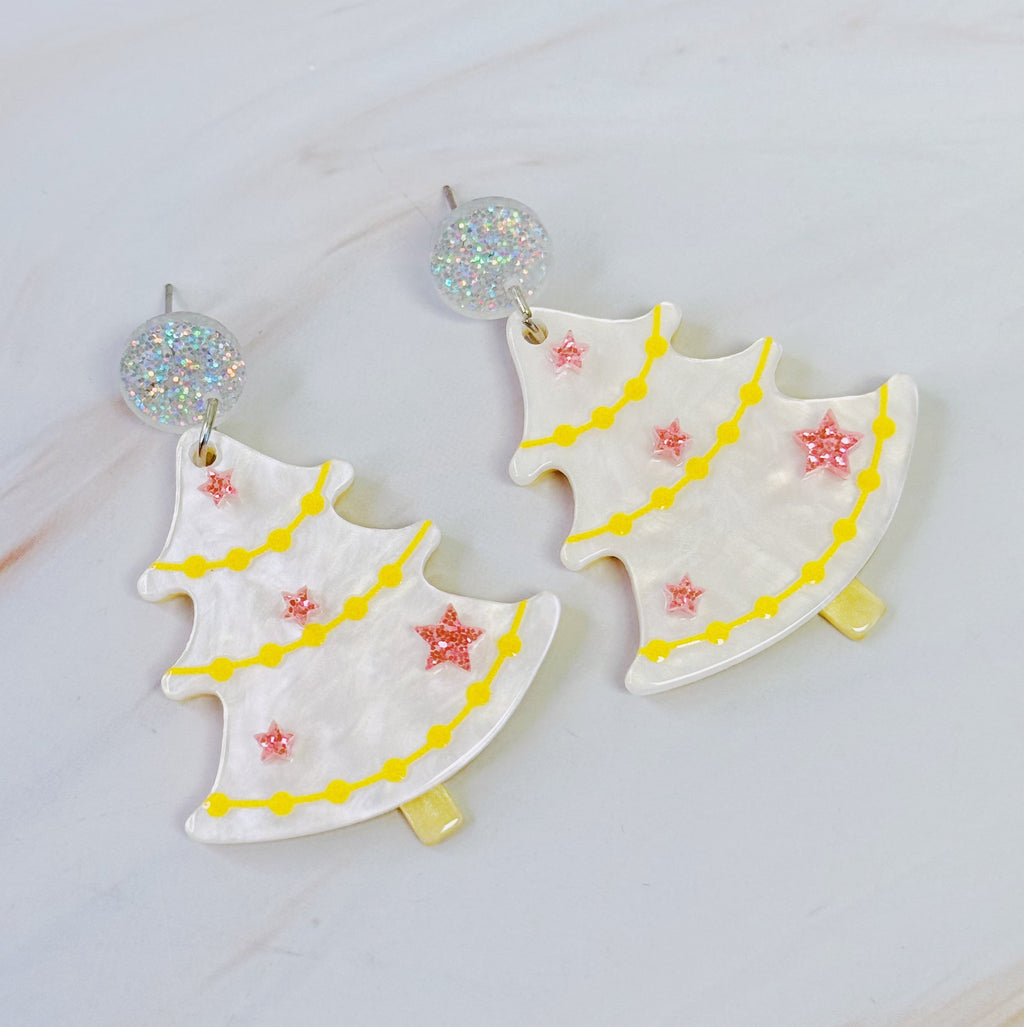 Christmas Tree Earrings – Festive Acrylic Drop Earrings