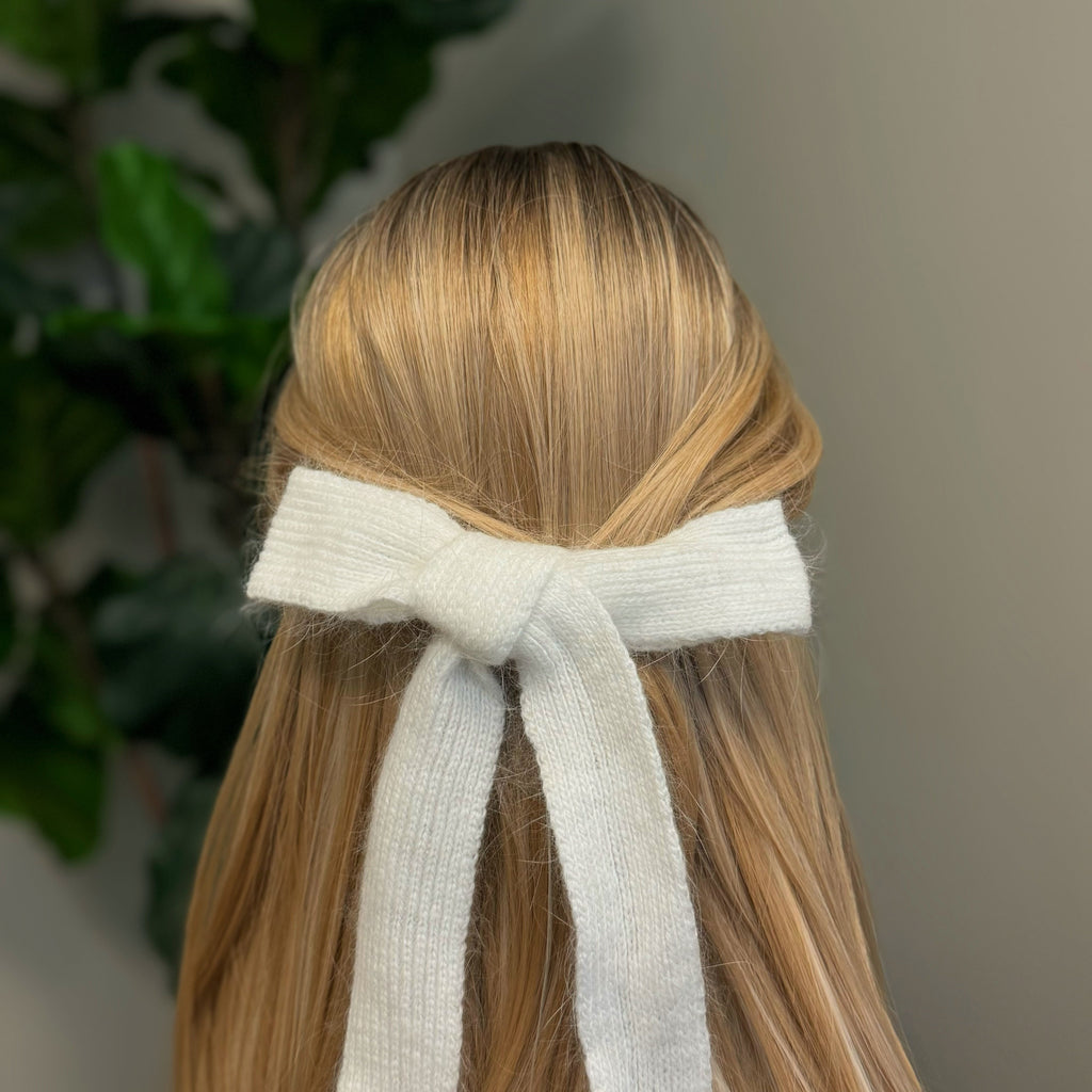 Hair Clip, Yarn Bow Preppy Style – image 6