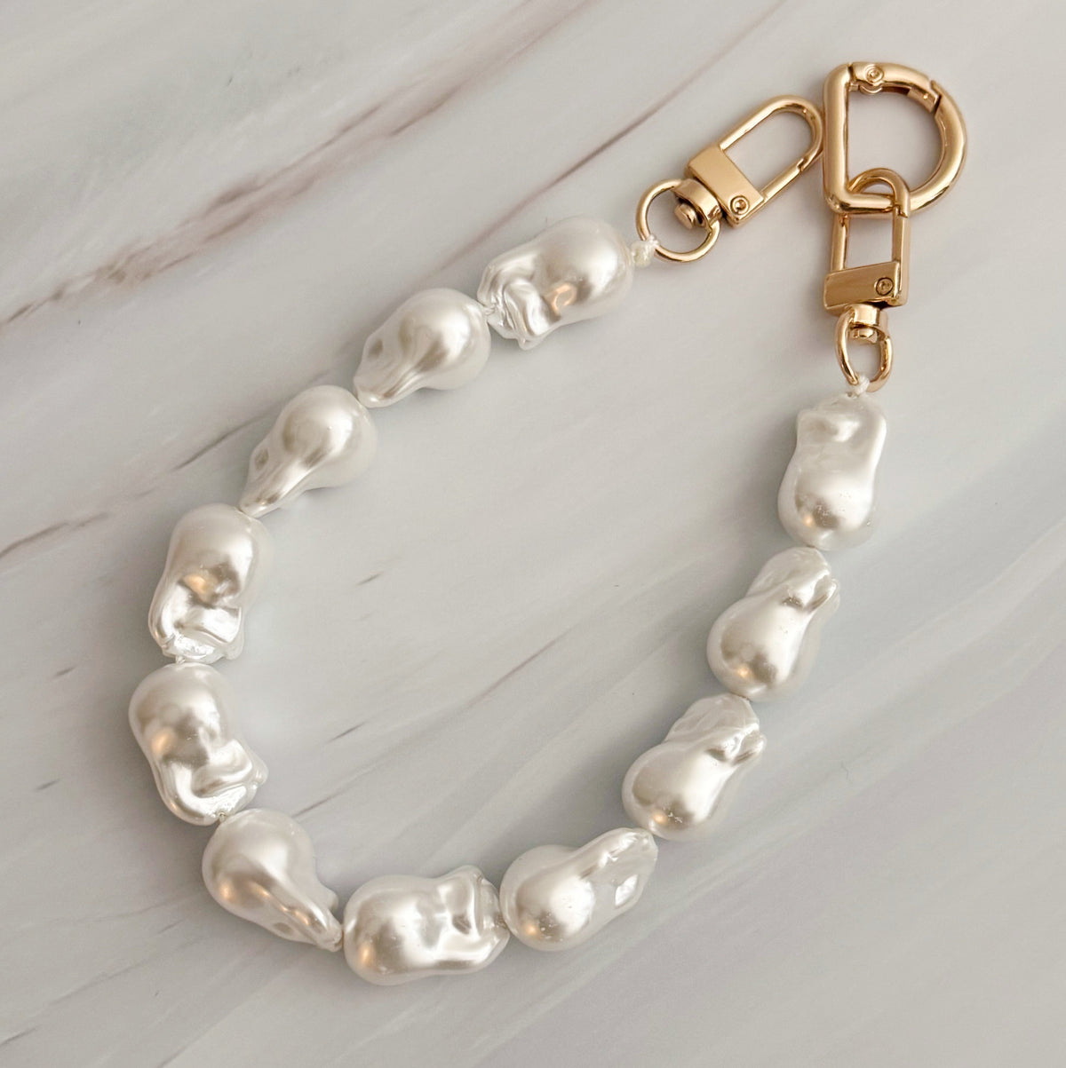 Baroque Pearl Phone Lanyard – Gold Plated Wrist Strap, 13 in – image 3