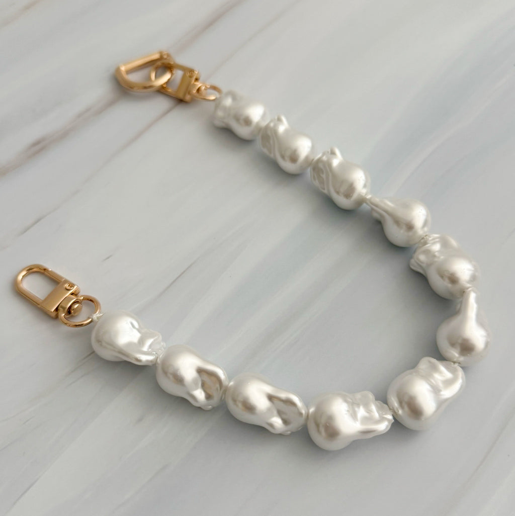 Baroque Pearl Phone Lanyard – Gold Plated Wrist Strap, 13 in – image 4