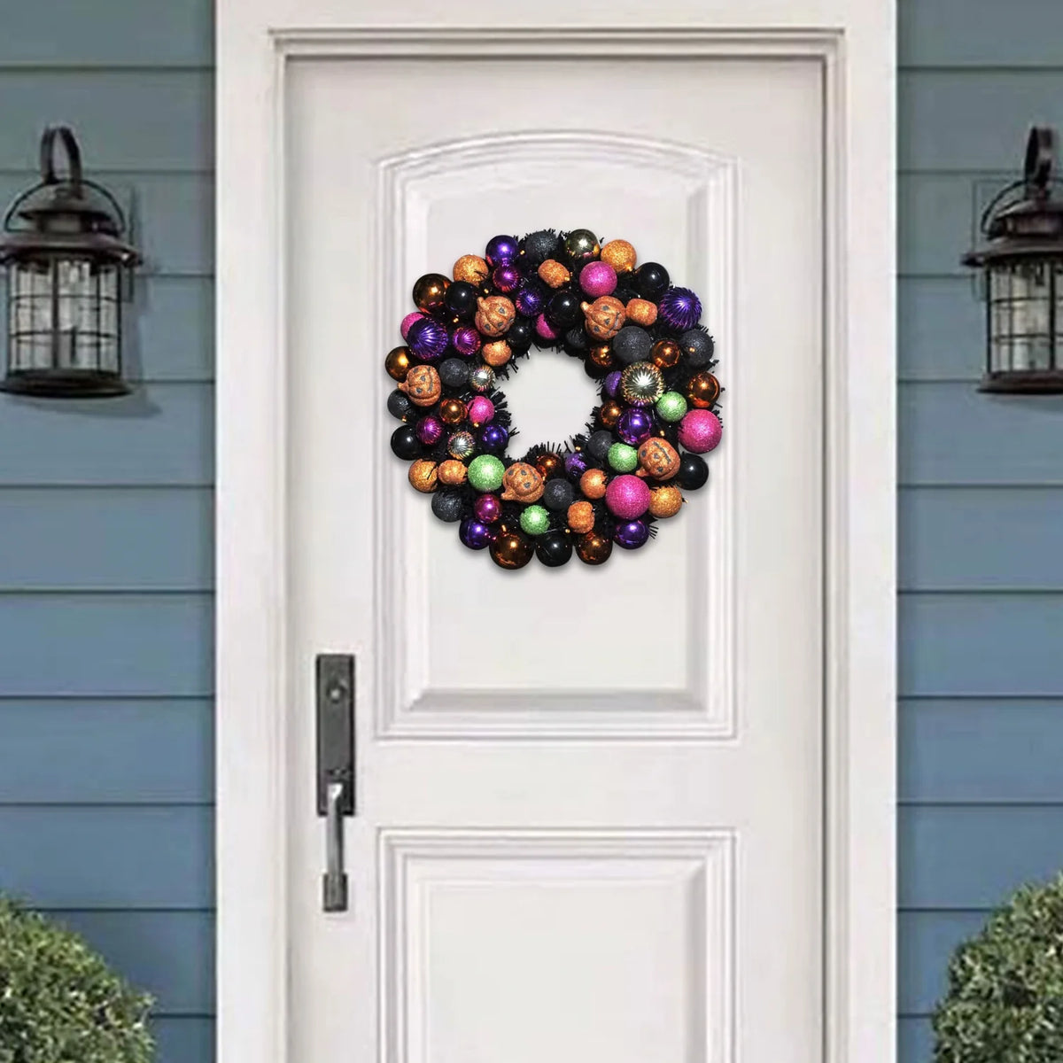 Halloween Wreath 18 in with 20 LED Lights and Pumpkin Ornaments – image 6