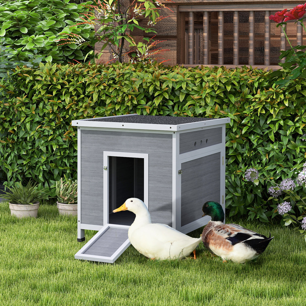 Wooden Duck & Chicken Coop with Openable Roof and Ramp, 2-4 Birds – image 1
