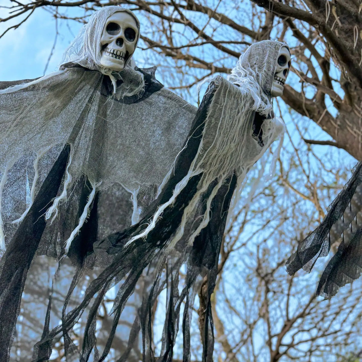 32 in Hanging Skeleton Ghost Halloween Decoration with LED Lights