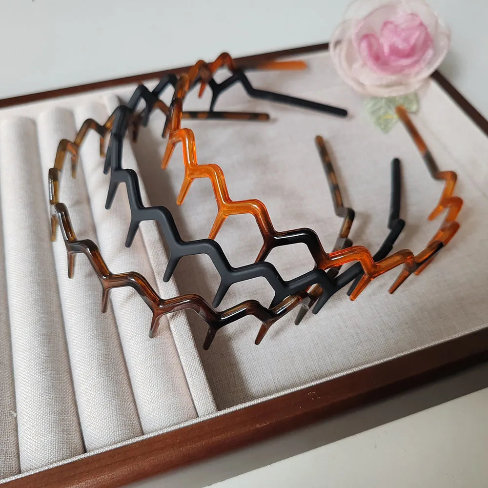 Leopard Headbands - 2-Pack Retro Bezel Hair Bands – image 4