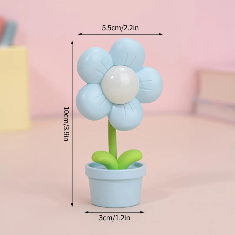 Mini LED Flower Night Light - Cute Desktop Ambient Lamp