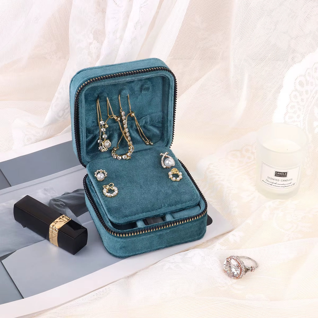 Velvet Travel Jewelry Box with Mirror – Quilted Rhombus Case – image 3