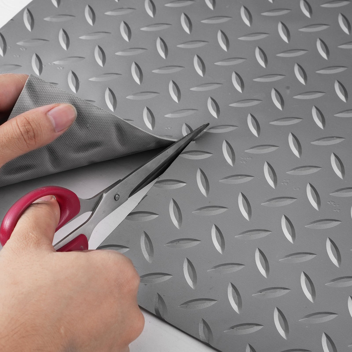 Garage Floor Mat Roll 4.9 x 13 ft, Diamond Texture Vinyl Flooring – image 6