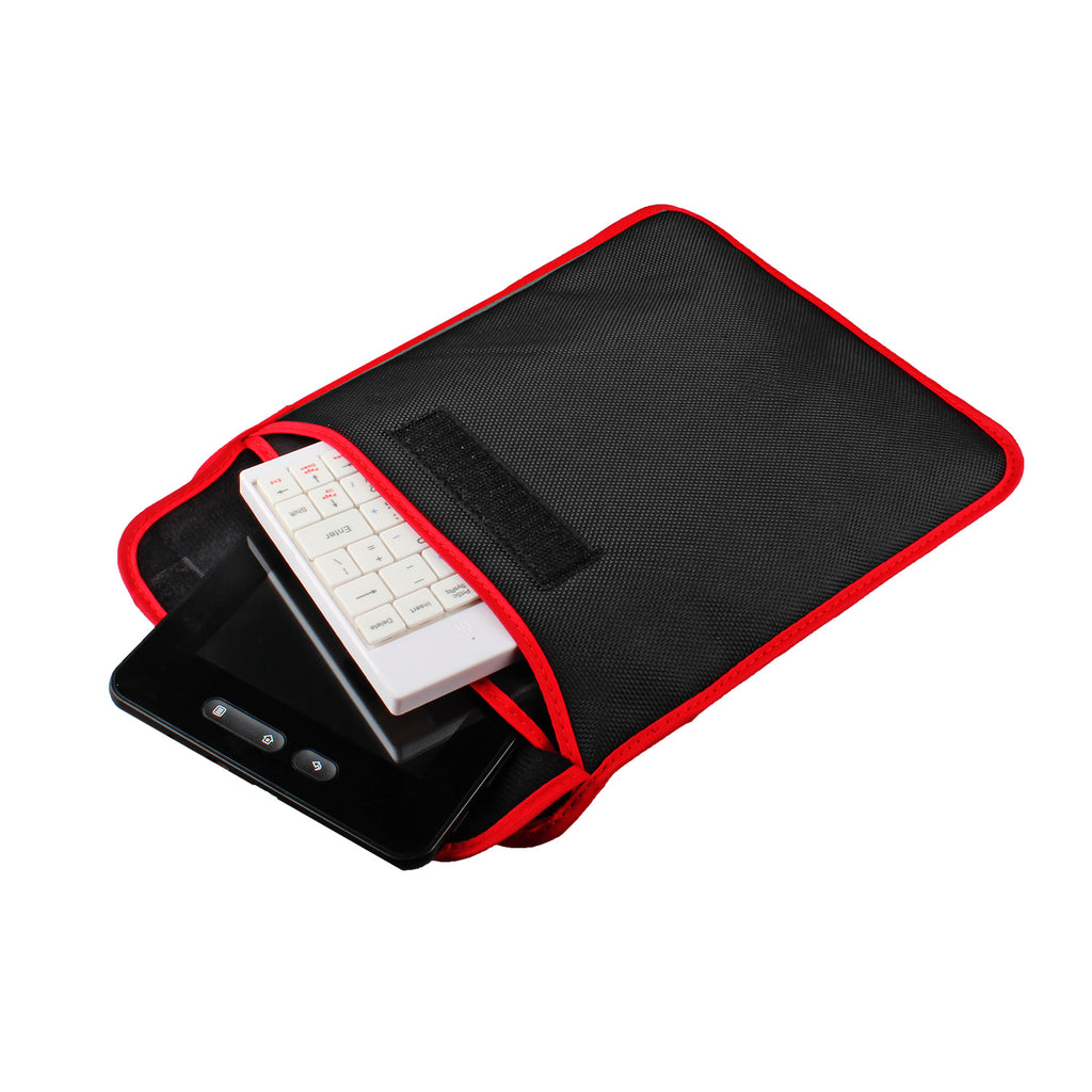Mini Wired Keyboard 80 Keys with Tablet Stand and Carry Bag – image 7